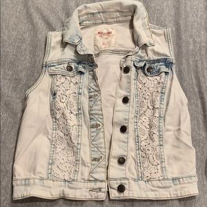 Mossimo Bleached w/ Lace Jean Vest